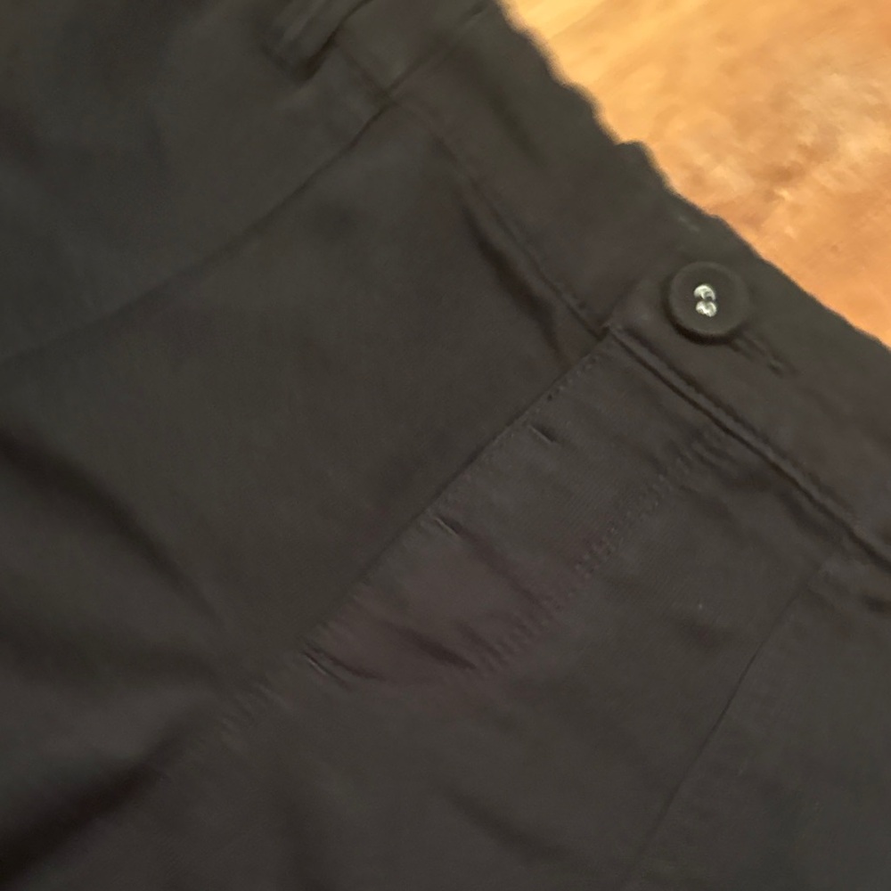 American Eagle Black Women's Shorts - Picture 4 of 4
